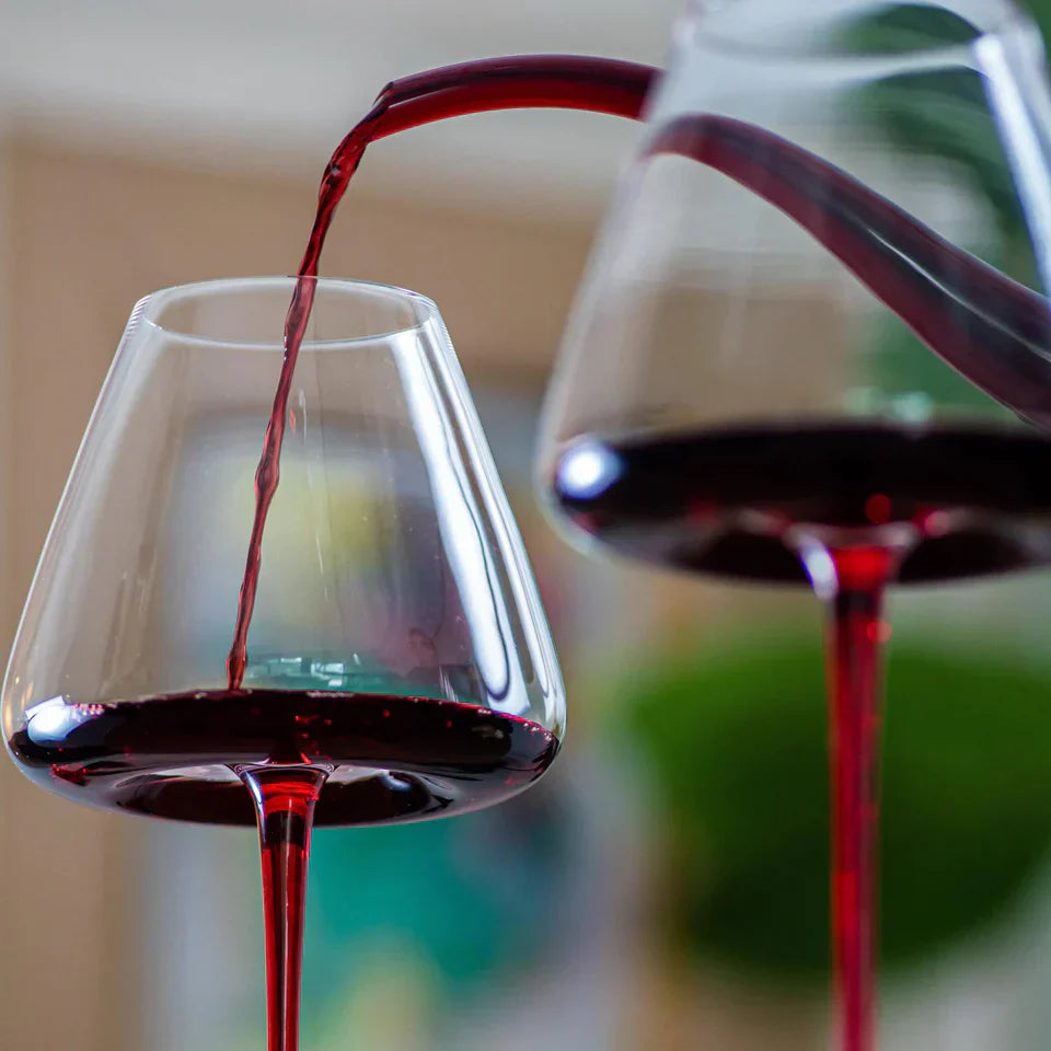 Leve 4, Pague 3: Kit Taças para Vinho em Cristal Linha Mirage Haste Vermelha 800ml
